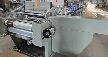 Industrial loom for technical weaving